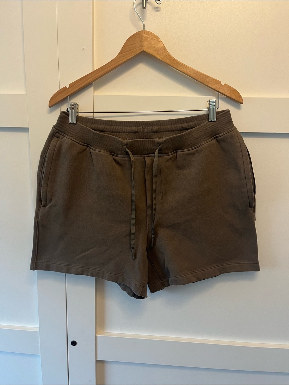 Lululemon Men’s Brown Drawstring Sweat Shorts
